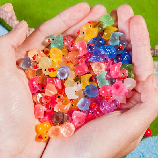 100Pcs Mini Duck Figurine Luminous Miniature Cartoon Yellow Duck Ornament DIY Microlandscape Fairy Garden Animal Resin Statue Decoration