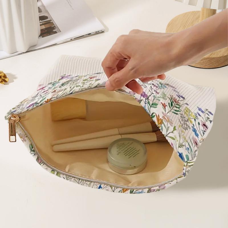 Sweet Floral Printed Corduroy Makeup Bag Lightweight Zipper Makeup Storage Bag Multifunctional Bag Large Capacity Makeup Bag