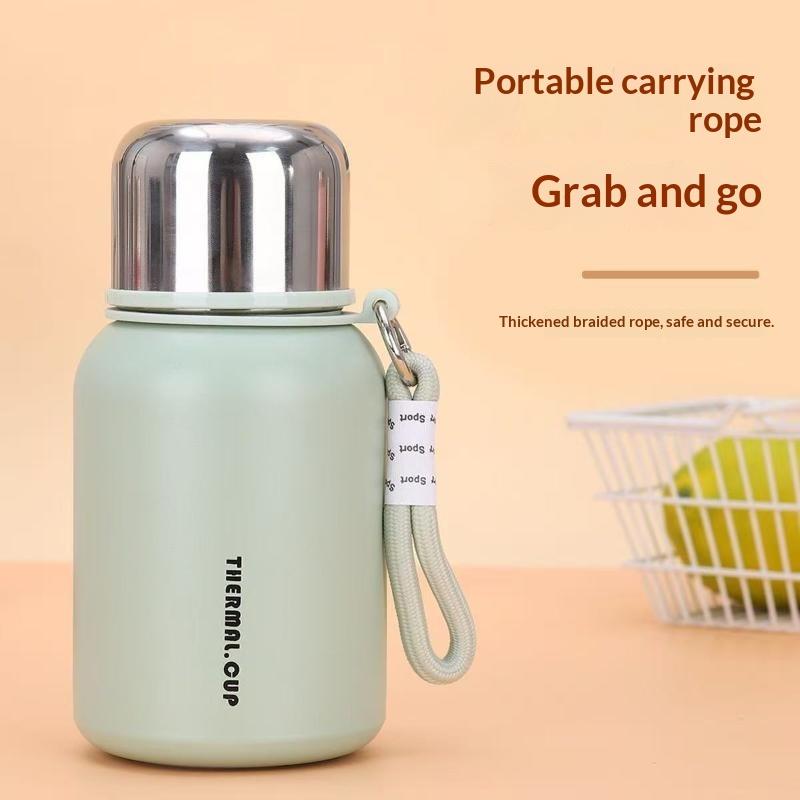 Edelstahl Thermoskanne 450ml Hält Heiß Kalt Auslaufsicher mit Lanyard für Winter Sommer Ganzjahresgebrauch
