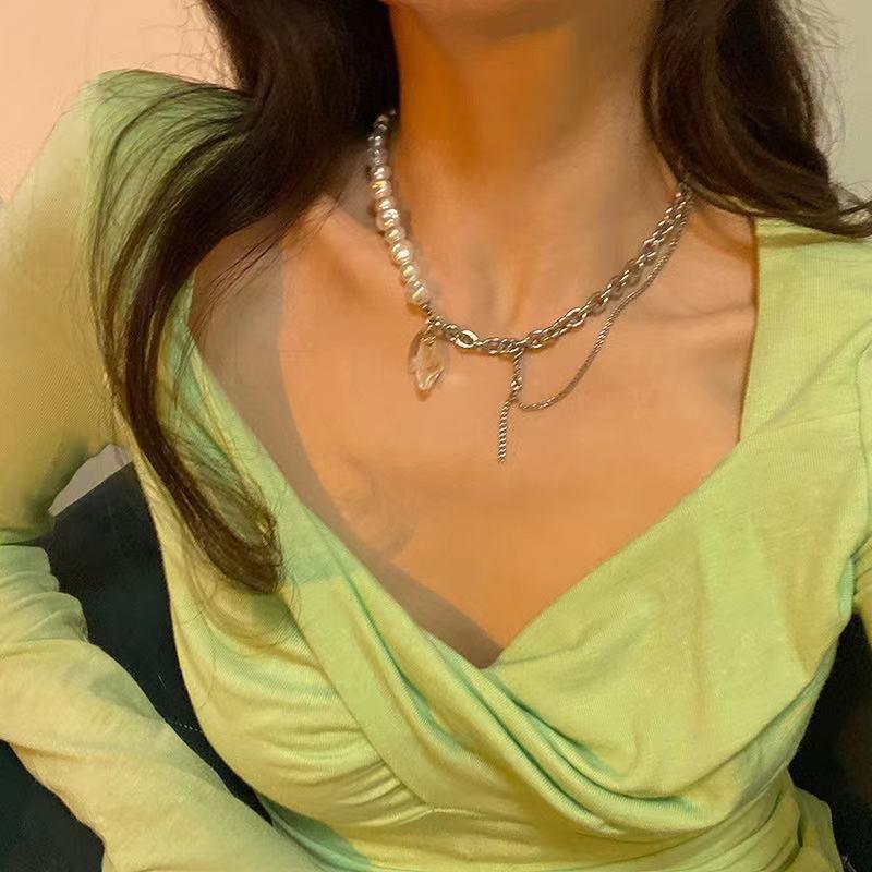 Dark Babes~ Tide Cross Pendant Necklace Hip Hop Sweet Cool Punk Niche Personality Collarbone Chain