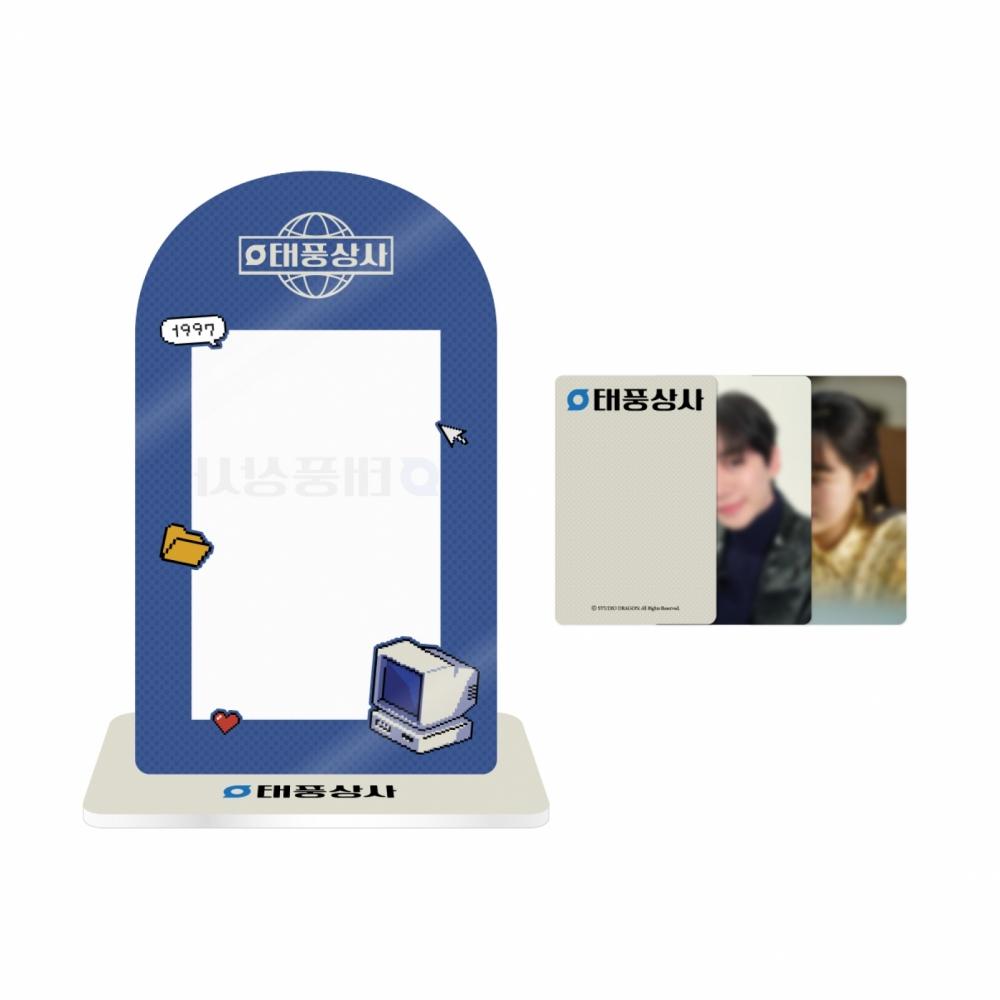 Typhoon Family   10 Acrylic Photo Card Stand Set   Official Md