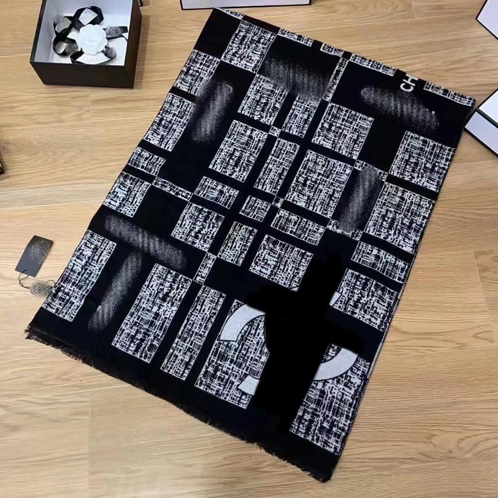 C Family Double-Sided Cashmere Scarf: Warm Christmas Gift, Versatile Colors