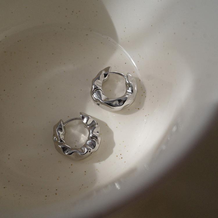 

Vintage Cold Color Thick Metal Exaggeration Hoops Earrings Irregular Wave Concise Geometry Hoop Earrings for Women Girl Jewelry