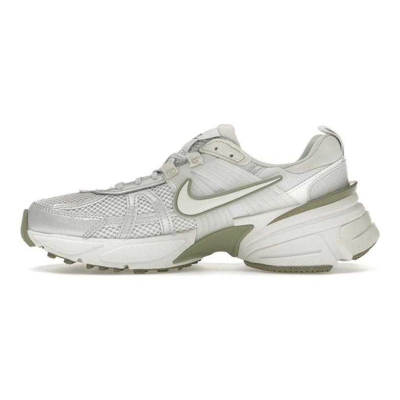 Nike V2K Run Poussière de Photon Armée Légère Chaussures pour Femmes Argent Sommet-Blanc Argent Clair FD0736-006