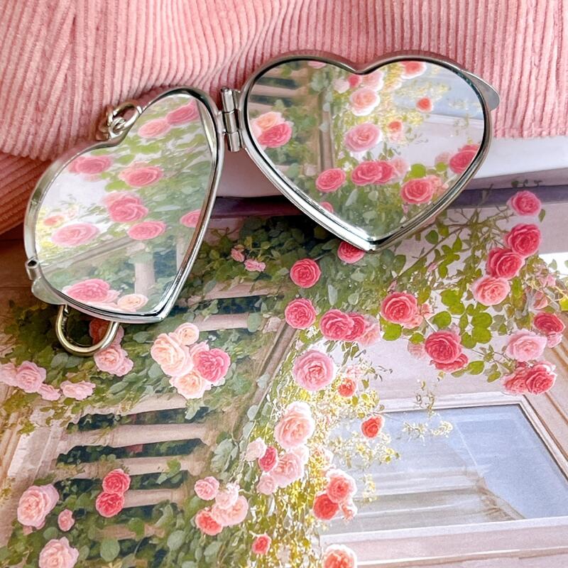 Cute Foldable Mini Double-Sided Portable Heart Mirror Mirror