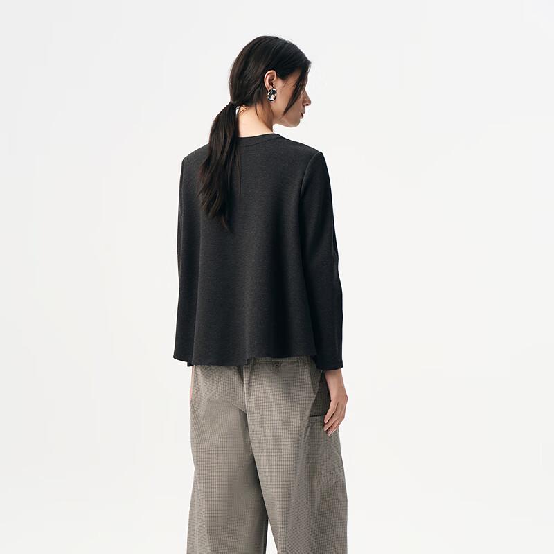 Broadcast Women's Loose Fit Round Neck Long Sleeve Sweatshirt