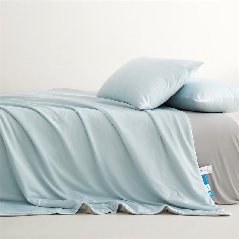 

Summer Ice Silk Quilt: Cool & Washable for Mother and Baby 100*150cm Child