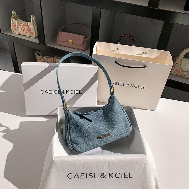 

Crocodile Pattern Underarm Bag 20 Fall and Winter Shoulder Gauge Sense Blue(Counter high-grade quality)