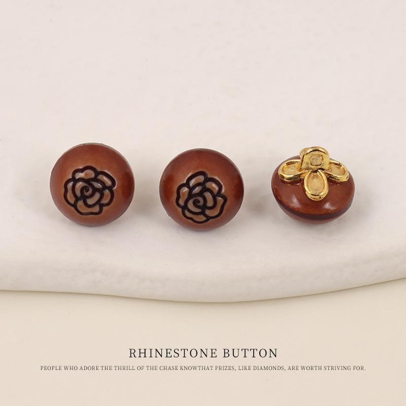 

5pcs Resin Retro Rose Button Sweater Cardigan Jacket Washed Old Buttons Chinese Cheongsam Hanfu Buttons 10Mm deep coffee gold bottom