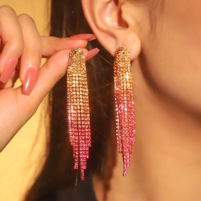 Bunte glänzende Strass-Ohrringe mit langen Quasten, Premium-Feeling, Luxus-Ohrringe, Damen-Ohrringe, 1 Paar