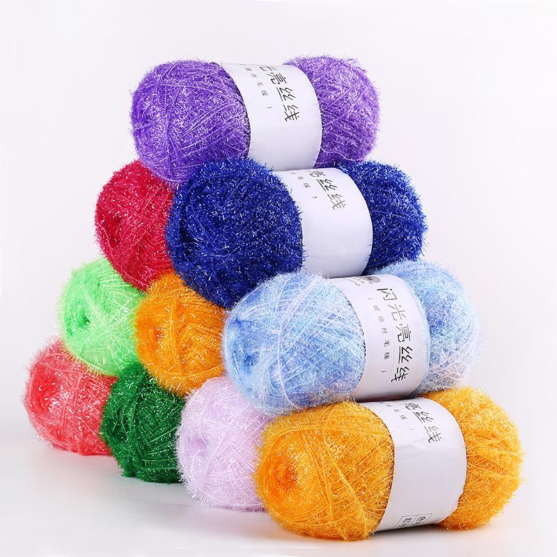 Korean-Style Handmade Strawberry Dishcloth: Non-Stick Oil, Bright Silk and Gold Thread Yarn, Glass Fiber.