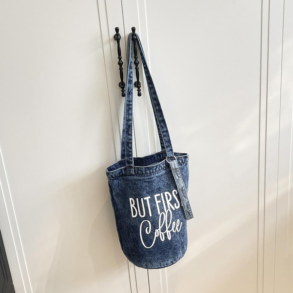 New Korean Style Casual Printed Washed Denim Shoulder Bag Simple Letters Bucket Crossbody Bag Fashi and Versatile Commute Bag