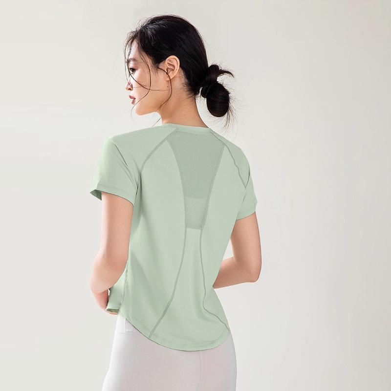 Women's Quick-Dry Breathable Yoga T-Shirt - Slim Fit, Short Sleeve Fitness Top