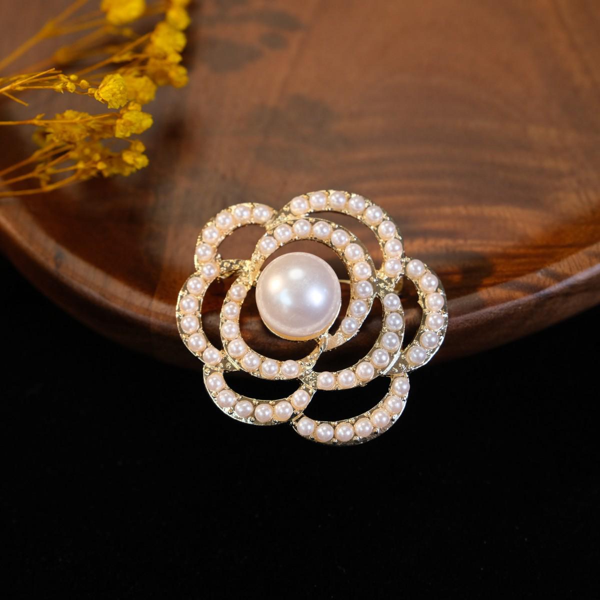 

Элегантная брошь-булавка в виде цветка с жемчугом - Сплавная корсажная бижутерия для одежды