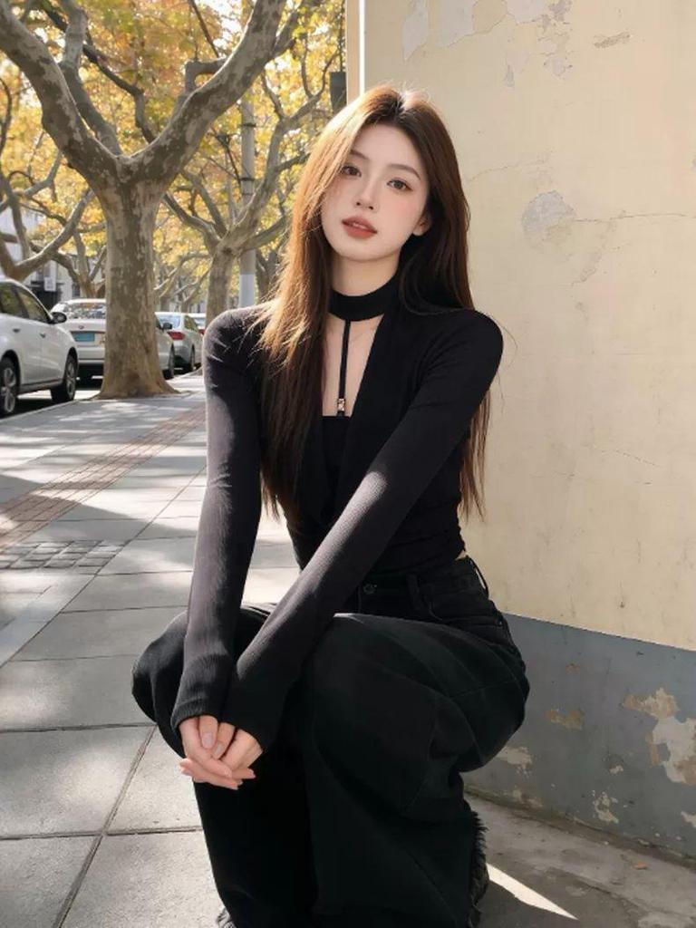 Korean Style Spicy Slim Fit Long Sleeve T-shirt for Women - Casual, Versatile Spring/Autumn Fashion Base Layer