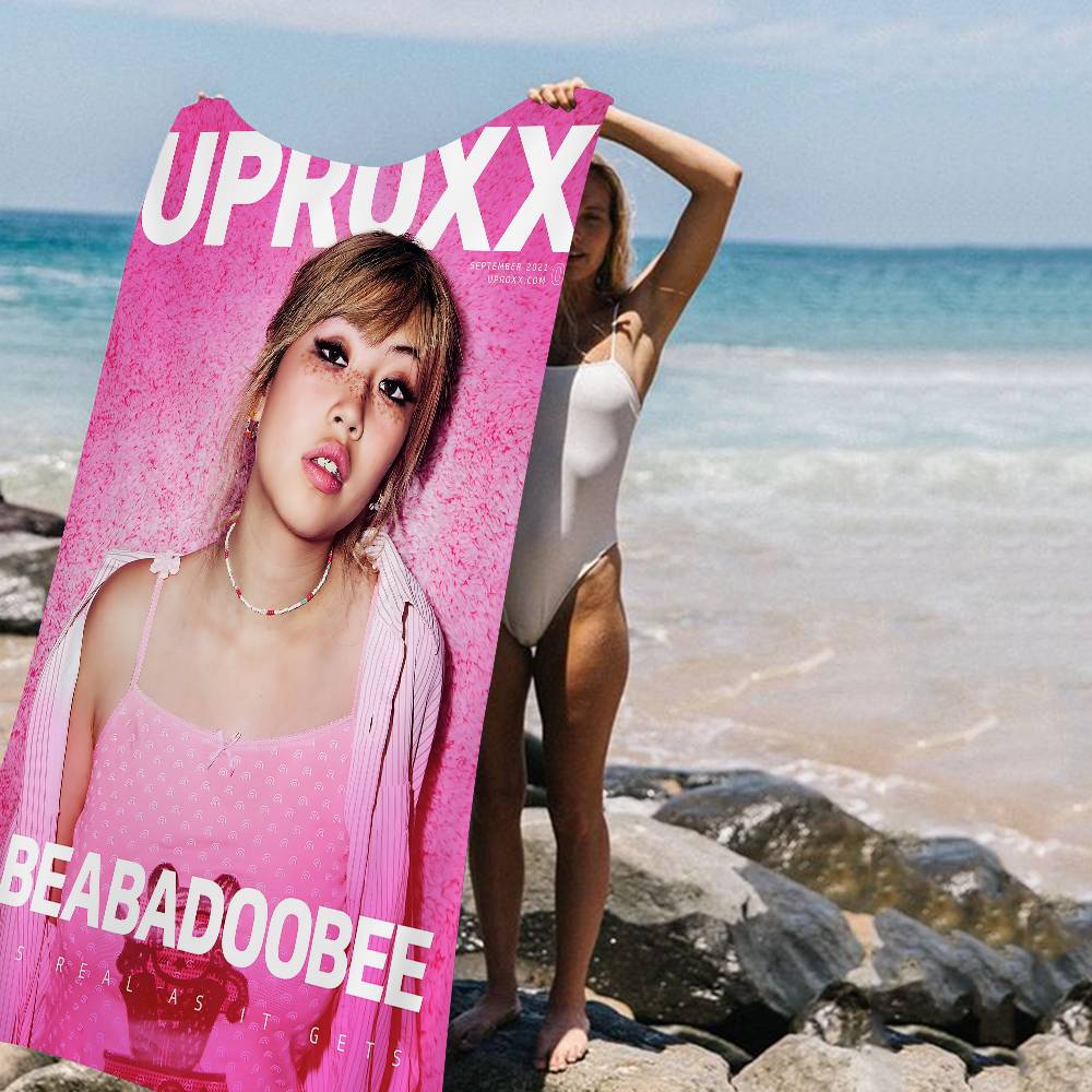 Singer B-Beabadoobees Mikrofiber Strandhåndklæde Absorberende Hurtigttørrende Blødt Yoga Svømning Resort Bjergbestigning Håndklæde