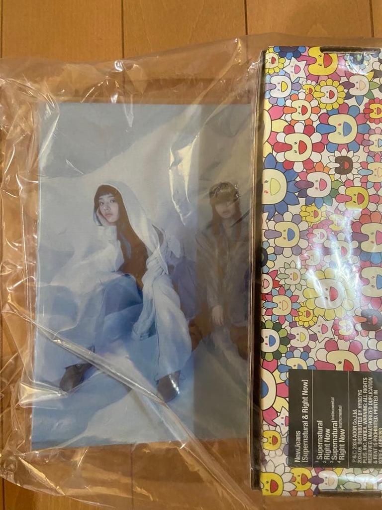 [USED] NewJeans Supernatural & Right Now