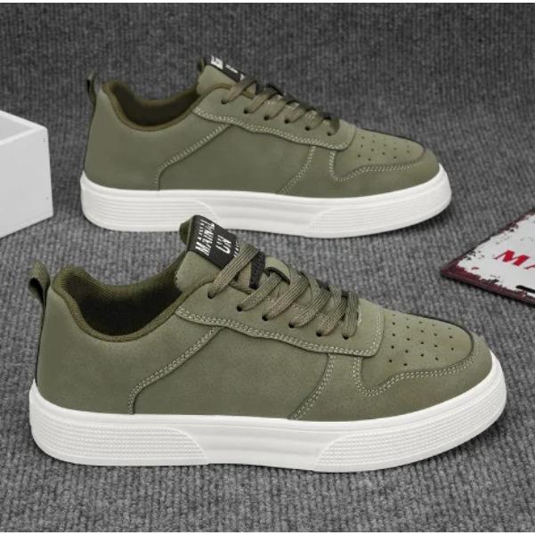 Large-sized Board Shoes for Men Leather Upper for All Four Seasons Fashionable Versatile Soft-soled Casual Sports Shoes C1237