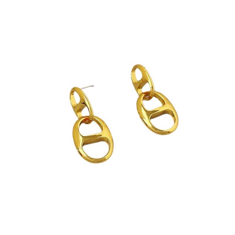 Einfache ovale Ferkelnasen-Tages-Schnallenohrringe, Modische Ohrringe, Leichter Luxus, Hochwertige Ohrstecker mit Temperament, Design-Sinn