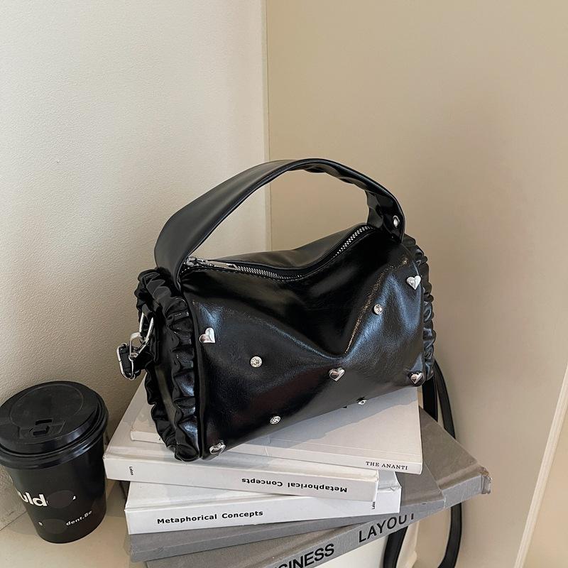 

New retro casual street large-capacity commuter butterfly hardware trend lightweight travel tote bag чорний