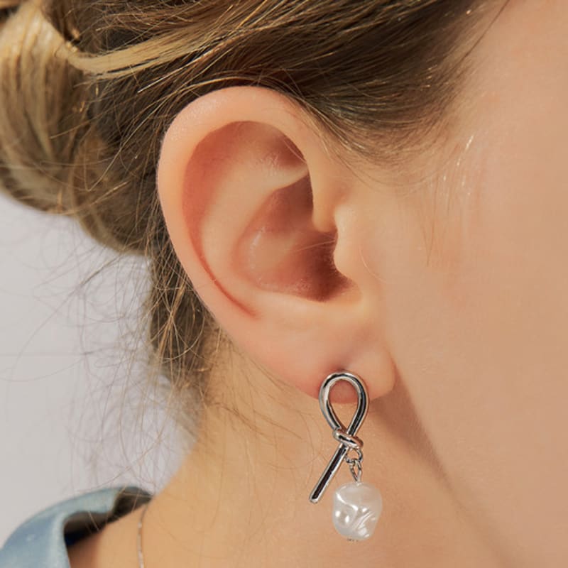 Hej KNOT PEARL PT ÖRHÄNGE