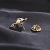 Elegant Kitten Zircon Brooch: Cat's Eye Stone Pin for Lapel Corsage and Anti-Exposure Style.