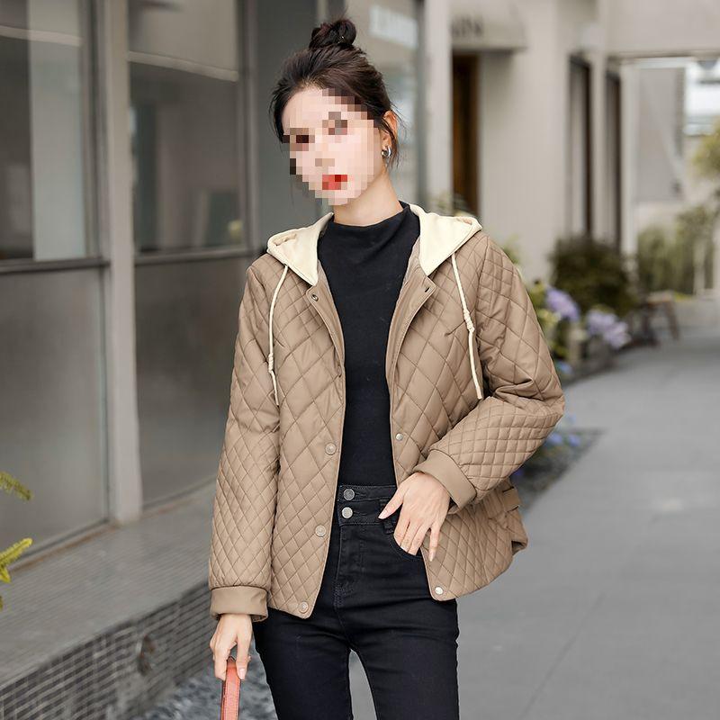 Women's Crack-Free Wash-Free Hooded Down Jacket - Short Style for Autumn and Winter 2025, Faux Two-Piece, Diamond Pattern.