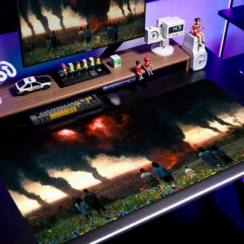 Neues High-Definition-Druck Stranger Things Leder-Mauspad Übergröße Film-Ausschnitt Schreibtischunterlage für Wohnheim E-Sport Anti-Rutsch-Maus-Tastatur-Pad Tischmatte
