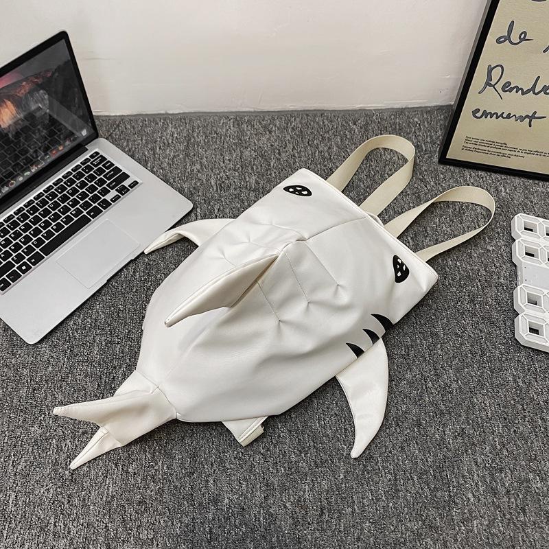 2025 spring new trendy cool style personalized shark backpack leather backpack women's bag commuter travel bag