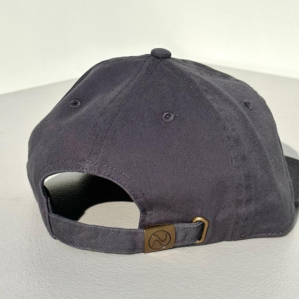Nyuhaeteun Cotton Flat Brim Cap (Chacoal)