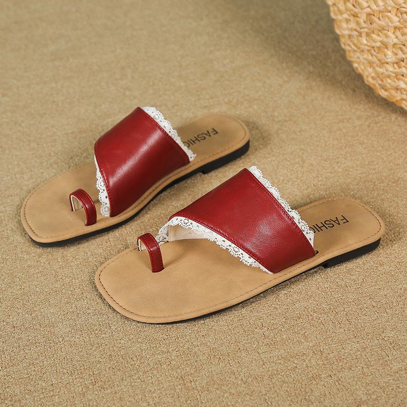Design sense flat bottom cool slippers toe slippers women's summer 2025 seaside beach sandals wear cool slippers