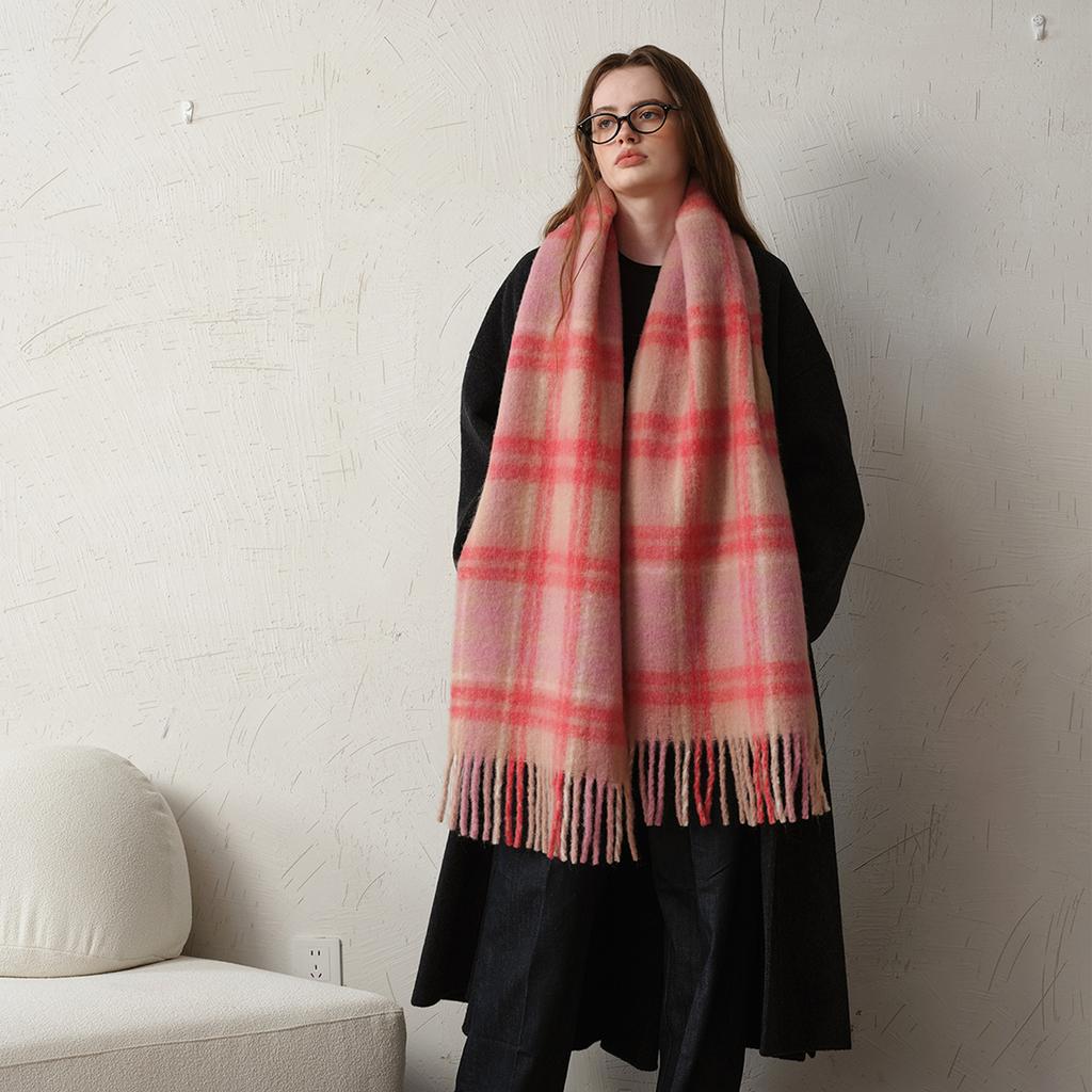 Designer Wool Scarf Women's Winter Senior Atmosphere Thickened Warm Soft Pink Plaid Fringed Shawl