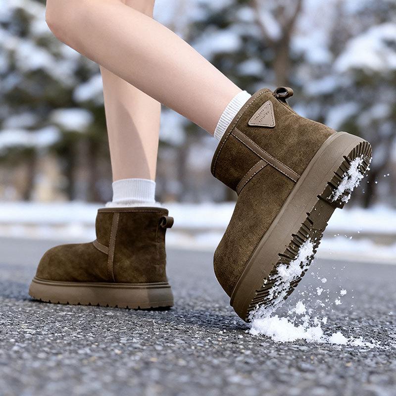 Outdoor velvet and thicker 2025 new winter warm thick-soled snow boots women's big head short boots Northeast cotton shoes