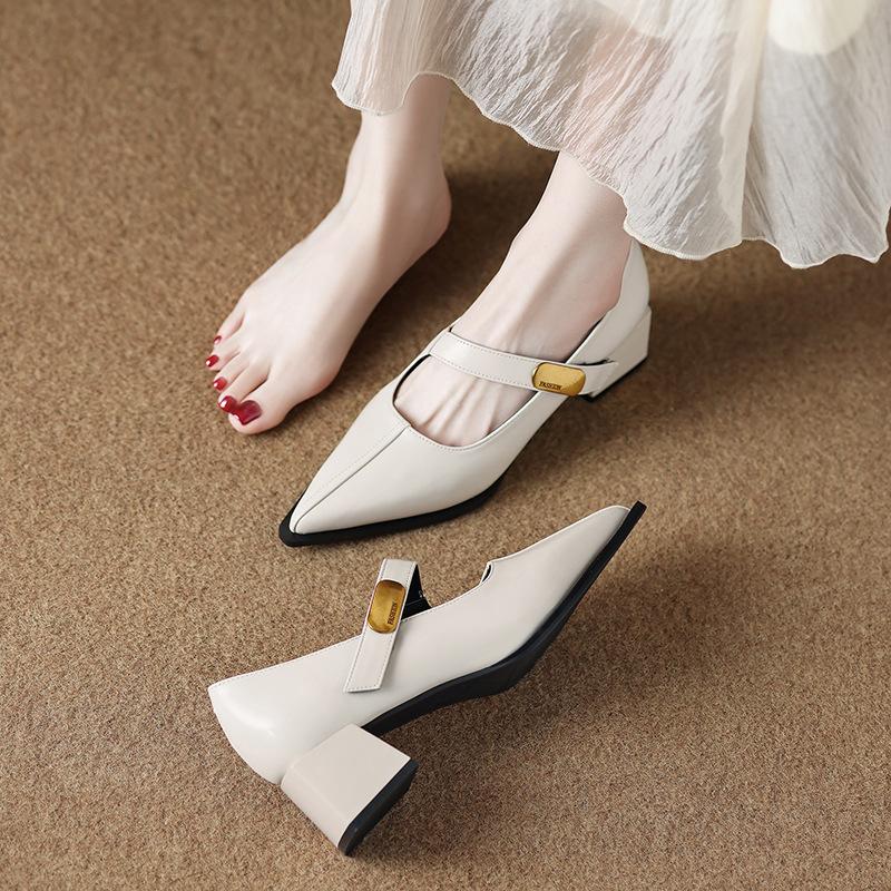 83656-3 Spring and summer popular versatile light mouth shoes retro single shoes fashion pointed temperament high heels women's shoes