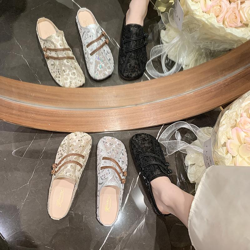 Old Beijing Cloth Shoes Women's 2025 New Lace Breathable New Chinese Style Women's Shoes Temperament Single Shoes Platform Slippers Women