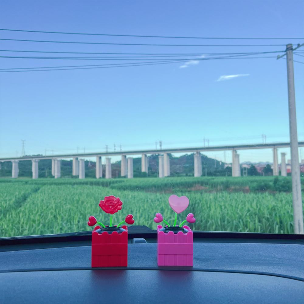 Schwingendes Herz Rosen Auto-Schmuckstück - Eine hübsche florale Dekoration für das Auto-Interieur und das Zuhause, ideal als Geschenk für Damen