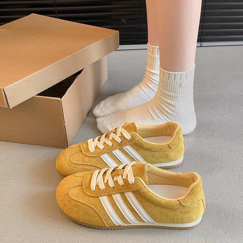 New Lightweight Little White Shoes Women's Shoes Flat-bottomed Versatile Sports and Leisure Shoes