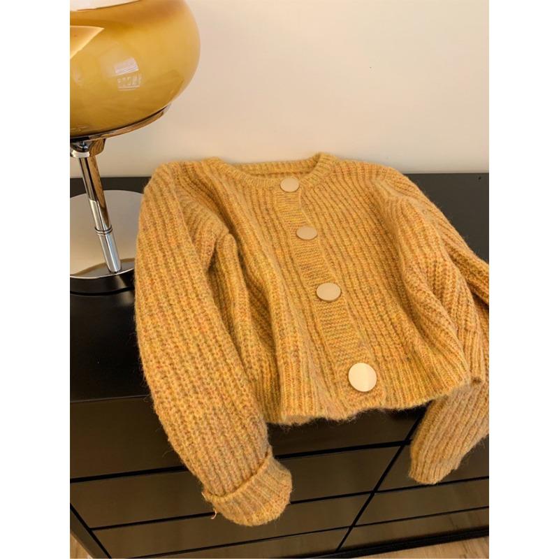 Autumn New Beige Retro Loose Sweater Jacket Lazy Style High Sense Women Thickened Knitted Cardigan Top Women