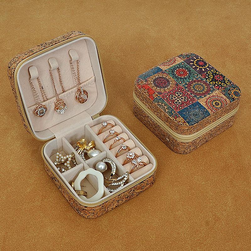 Luxurious Simple Square Multifunctional Portable Travel Jewelry Box High-Grade Leather Floral Pattern Zipper Closure
