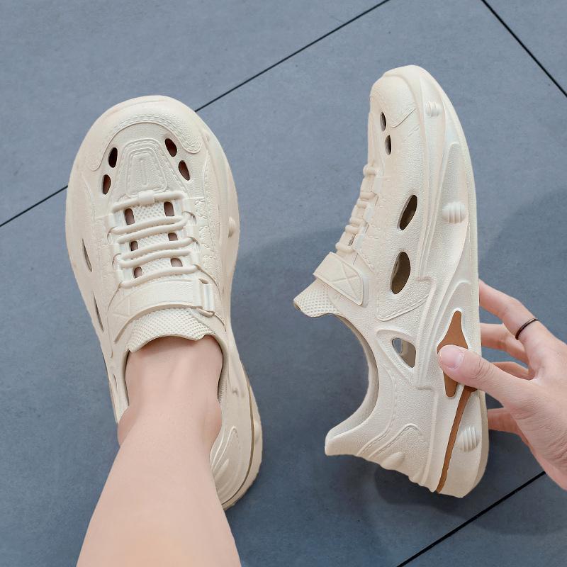 Men's shoes 2025 summer new outer wear stepping on shit all-inclusive hole shoes men's breathable hollow seaside beach sandals