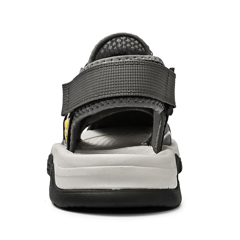 Men's Sandals Summer Mesh Breathable Beach Sandals Soft Sole Anti-Slip Sports Men's Shoes Outdoor Comfortable Flip Flop Sandals