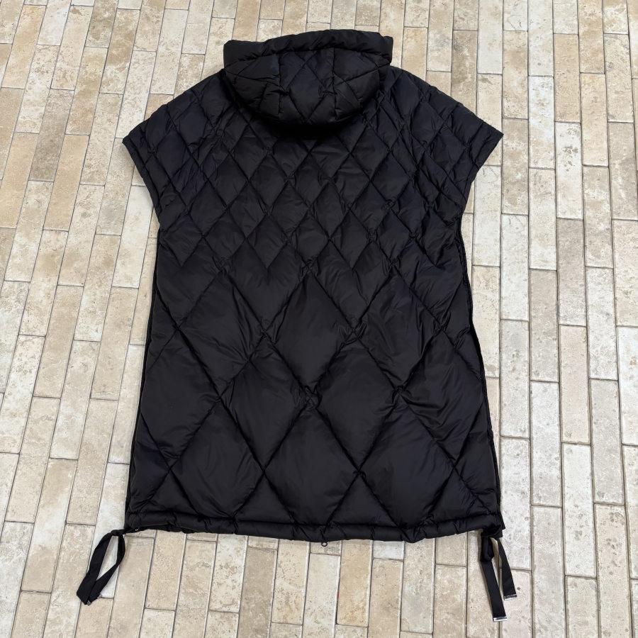 Autumn and Winter European Version Loose Large Size Hooded Rhombus Long White Duck Down Vest Warm Vest Jacket Tide
