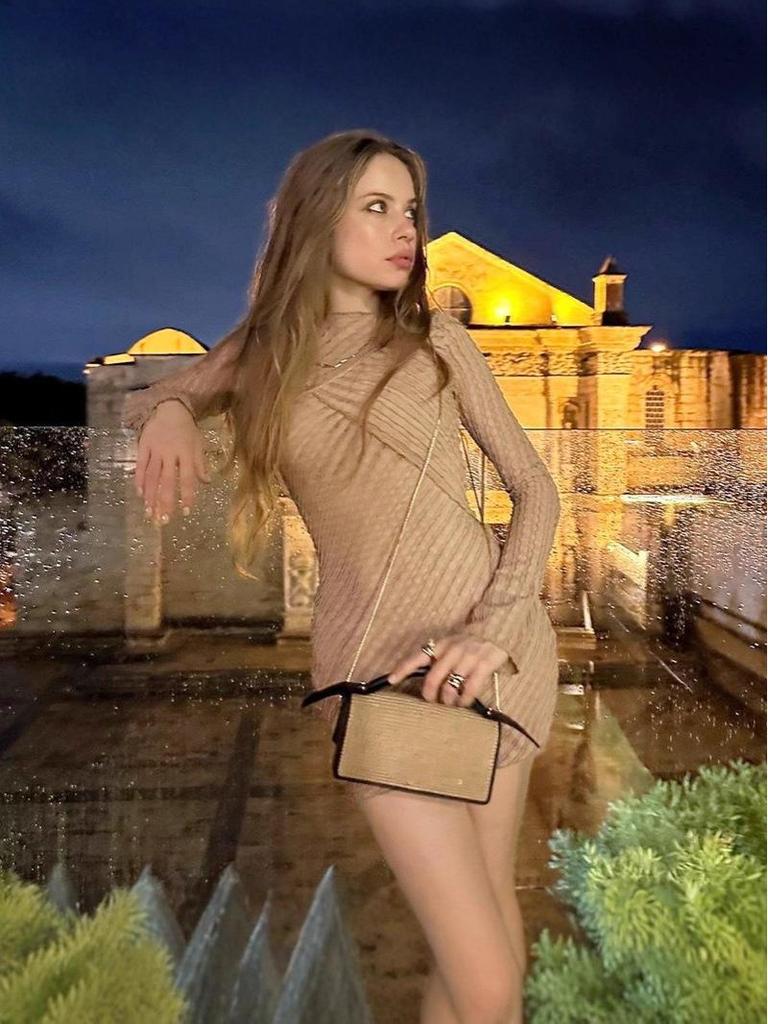 2025 European-American Long-sleeve Bodycon Dress: Fall/Winter Slimming & Figure-flattering Bestseller