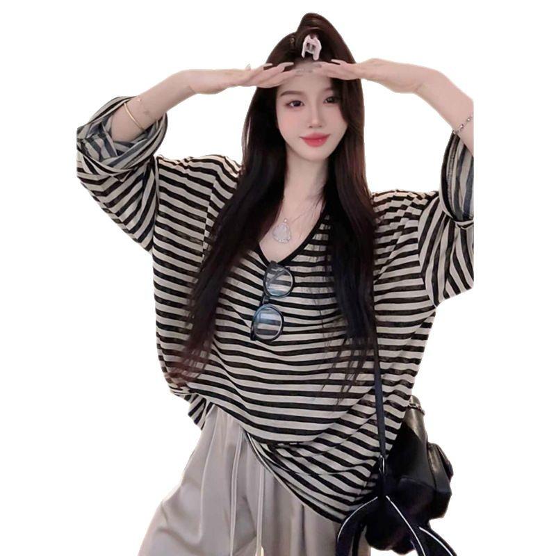 Tencel Linen Striped Loose Fit Women's Sunscreen T-Shirt