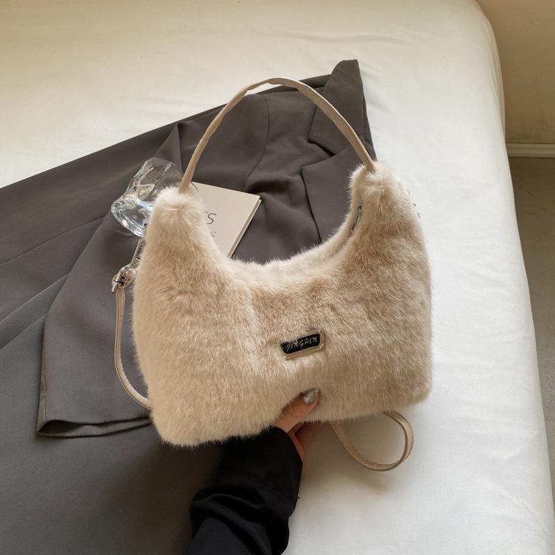 Plush Handbag Small Bag Women's 2025 Autumn New Fashion Niche High Value Foreign Style Shoulder Messenger Bag