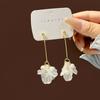 Fashion Trend White Acrylic Flower Drop Earrings Female Alloy Tassel Chain Pendant Earrings Korean Wedding Earrings