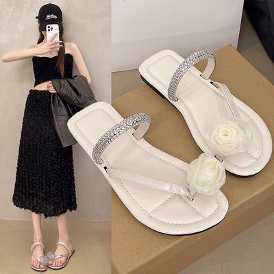 Soft Bottom Temperament French Flat Bottom Cool Slippers Women's Summer Wear with Celebrity Set Toe 2025 Skirt Flower Beach Slippers