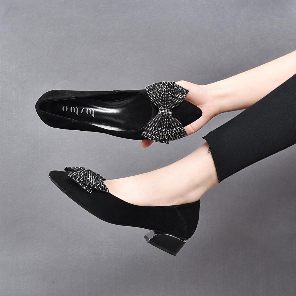 Pointed flat-soled women's shoes autumn new shallow mouth small single shoes bow sheepskin low heel women