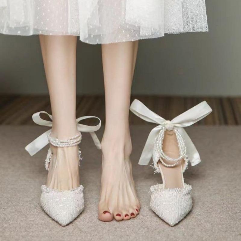 Womens Pumps 2024 New Wedding Luxury Brand Design String Bead Pearls High Heels Ladies Sexy Elegant Pointed Toe Sexy Pearl Shoes