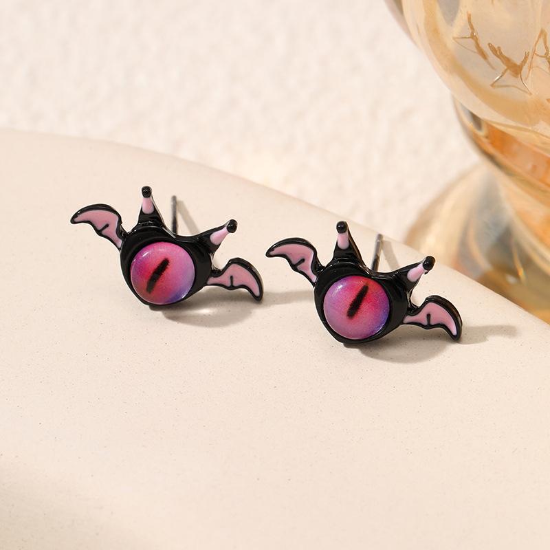 Cute kitten animal simple stud earrings creative cartoon personality earrings independent station